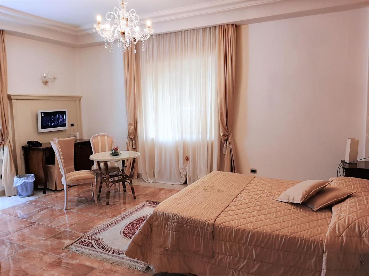 Regina Di Saba - Hotel Villa Per Ricevimenti Grottaminarda Exterior photo